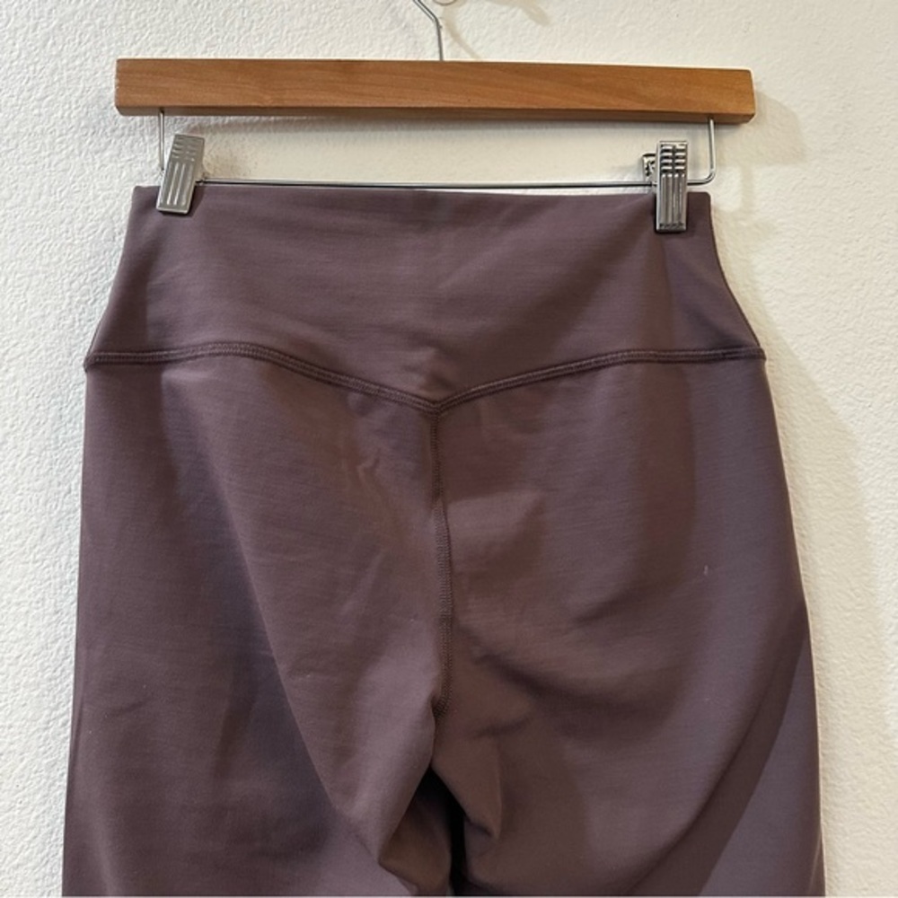 ALO Yoga Airlift Brushed-Fleece Winter Warm High Waist Leggings Size S Purple - Picture 5 of 9